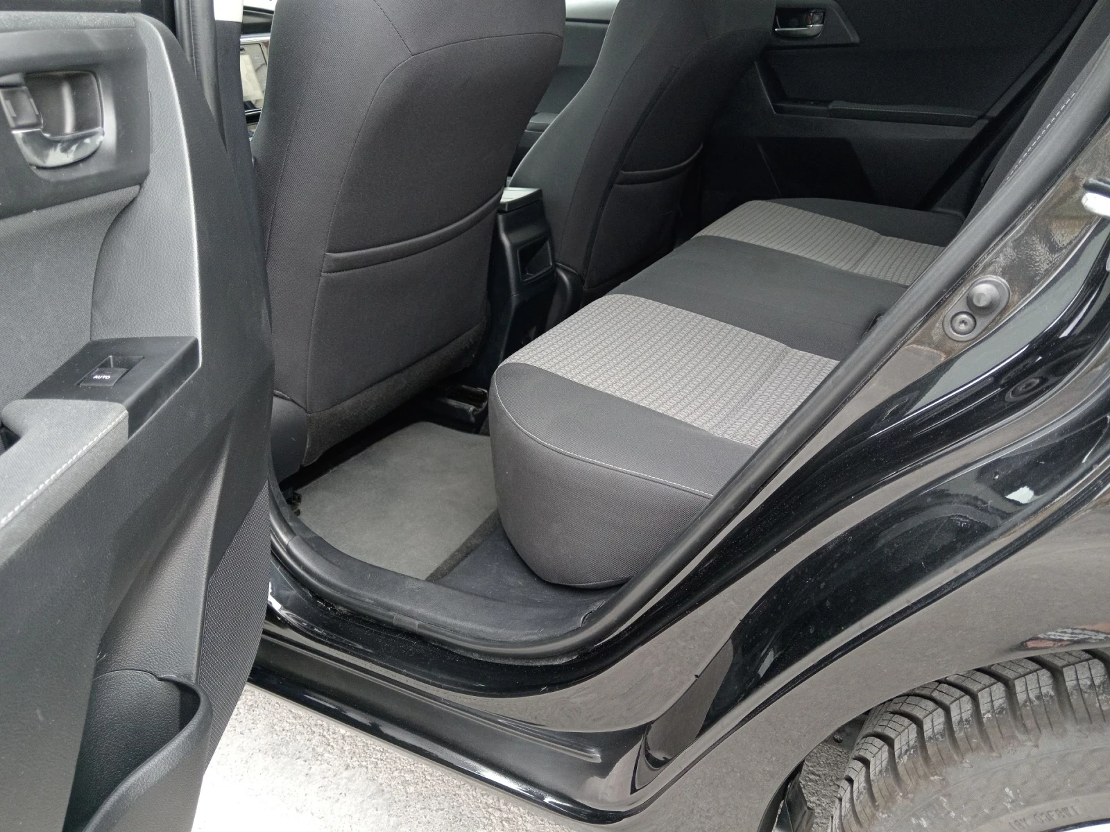 Toyota Auris 1.2i-116.. | Mobile.bg   14