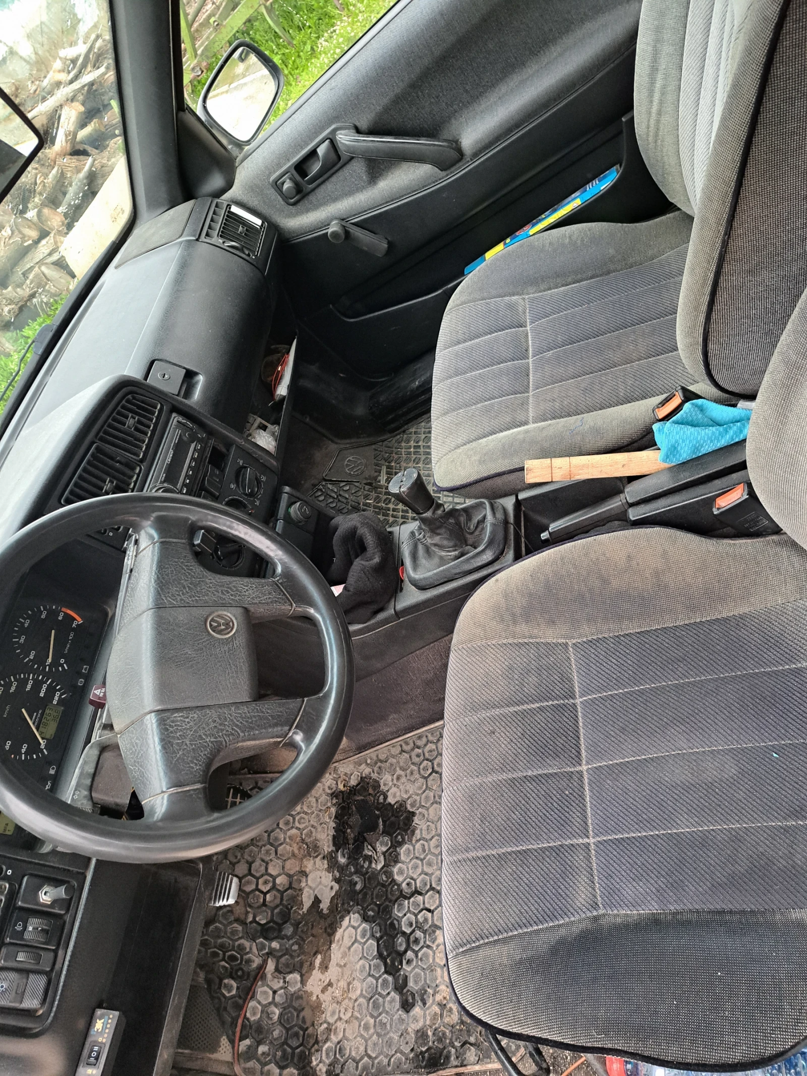 VW Passat 1.8 - 90 GT, снимка 9 - Автомобили и джипове - 53980153