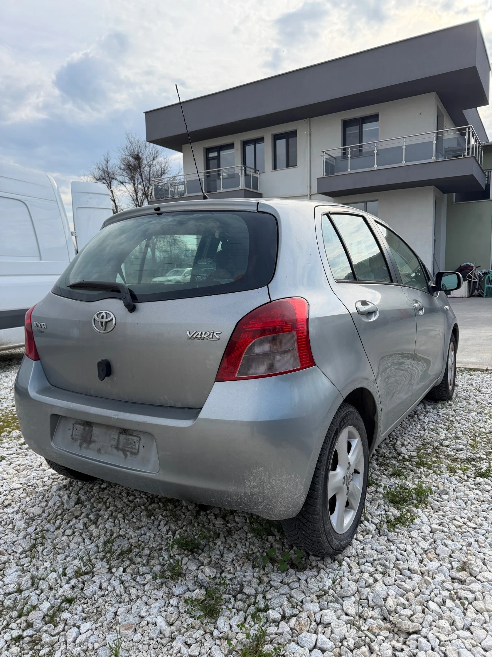 Toyota Yaris, снимка 7 - Автомобили и джипове - 53988247