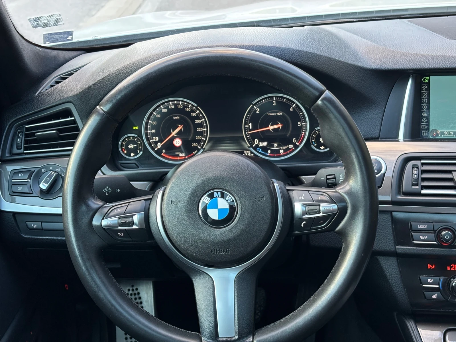 BMW 530 Xdrive, снимка 5 - Автомобили и джипове - 54310003