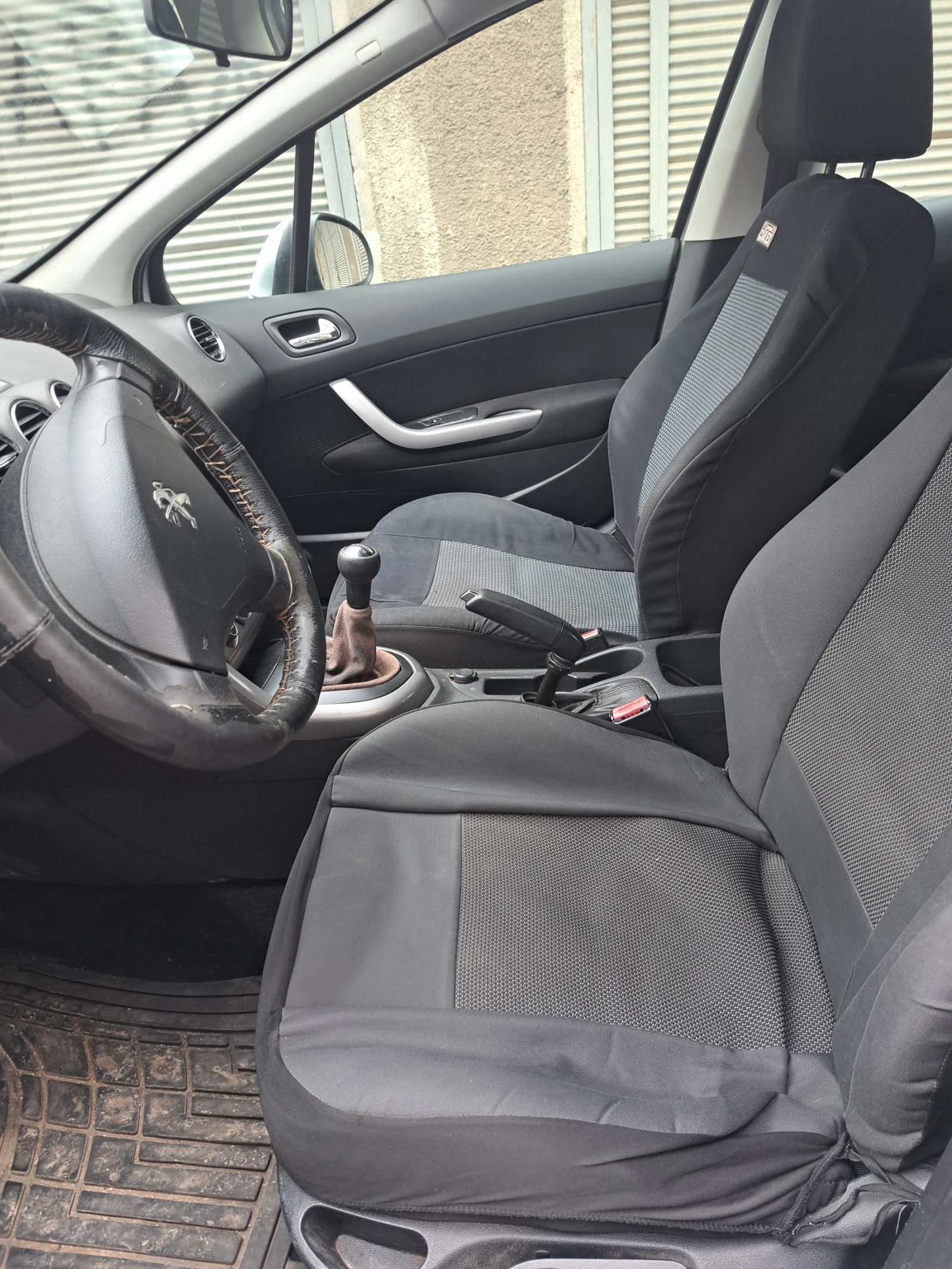 Peugeot 308 1.6hdi, снимка 4 - Автомобили и джипове - 54439832