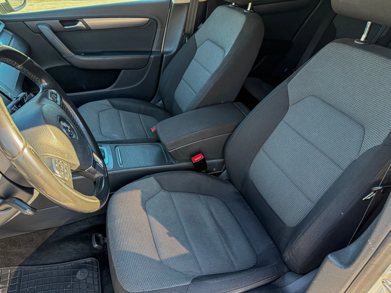VW Passat B7 2.0TDI 177кс DSG, снимка 7 - Автомобили и джипове - 54444301