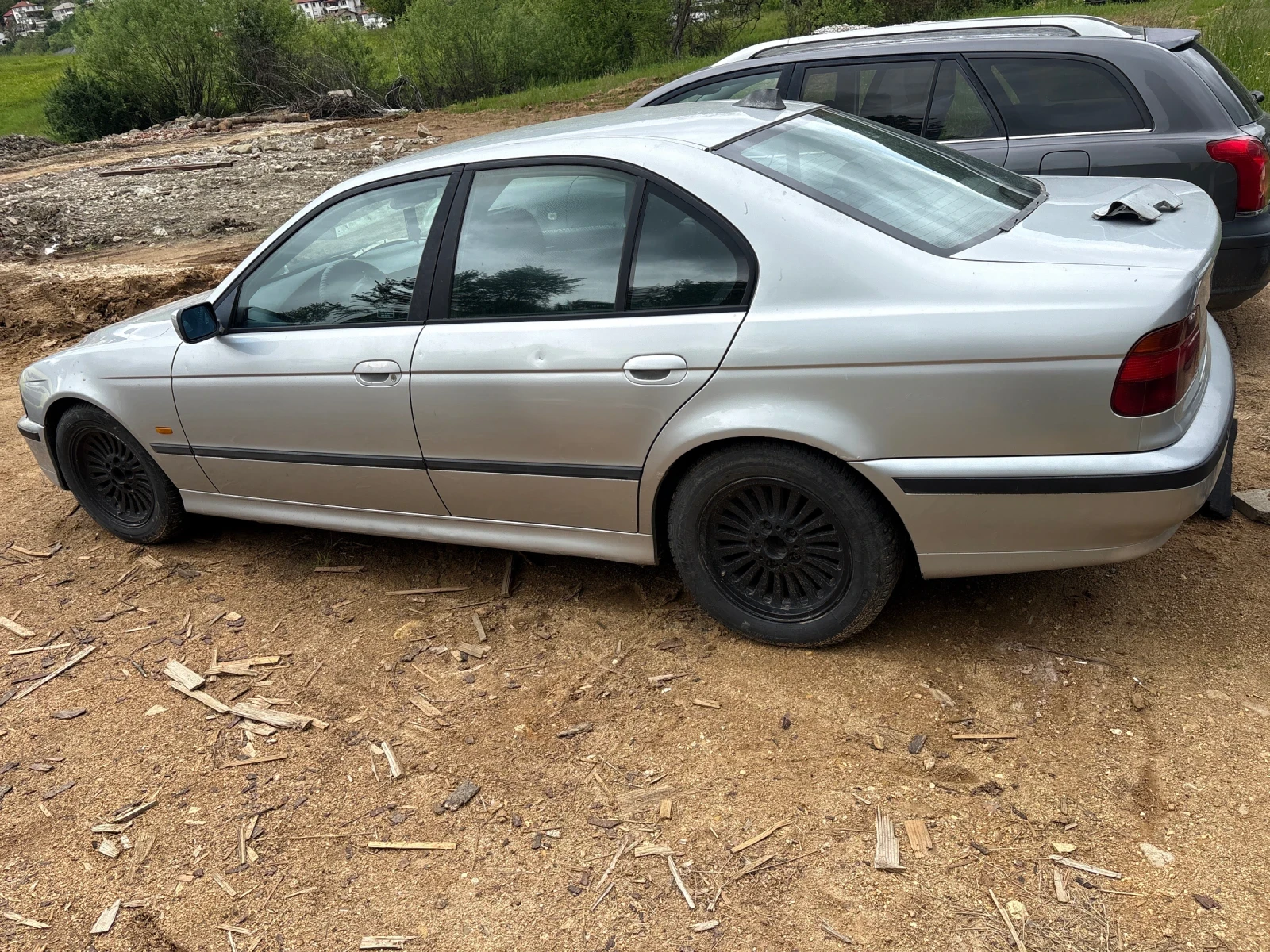 BMW 520, снимка 2 - Автомобили и джипове - 54631602
