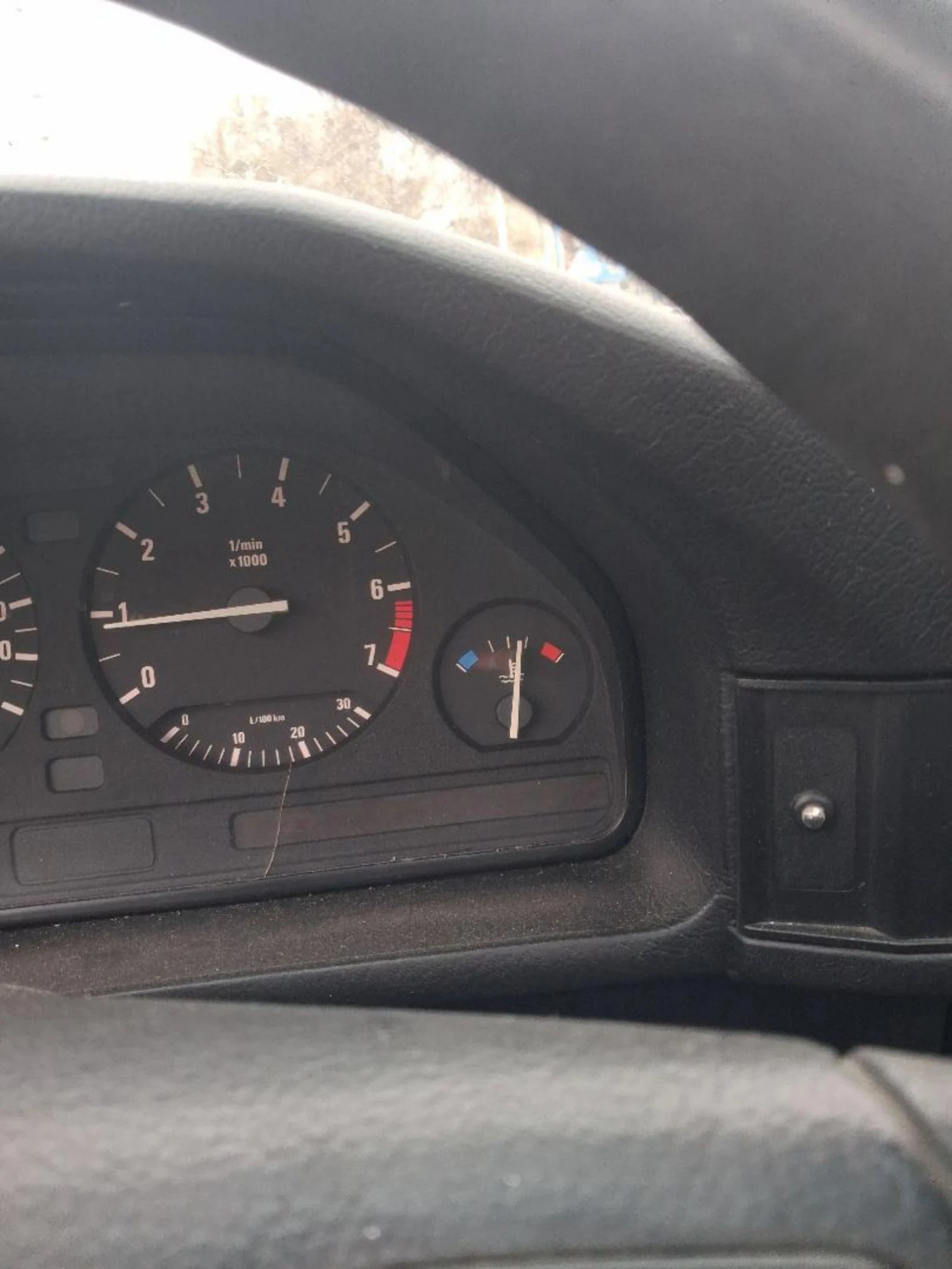 BMW 520, снимка 7 - Автомобили и джипове - 54806547