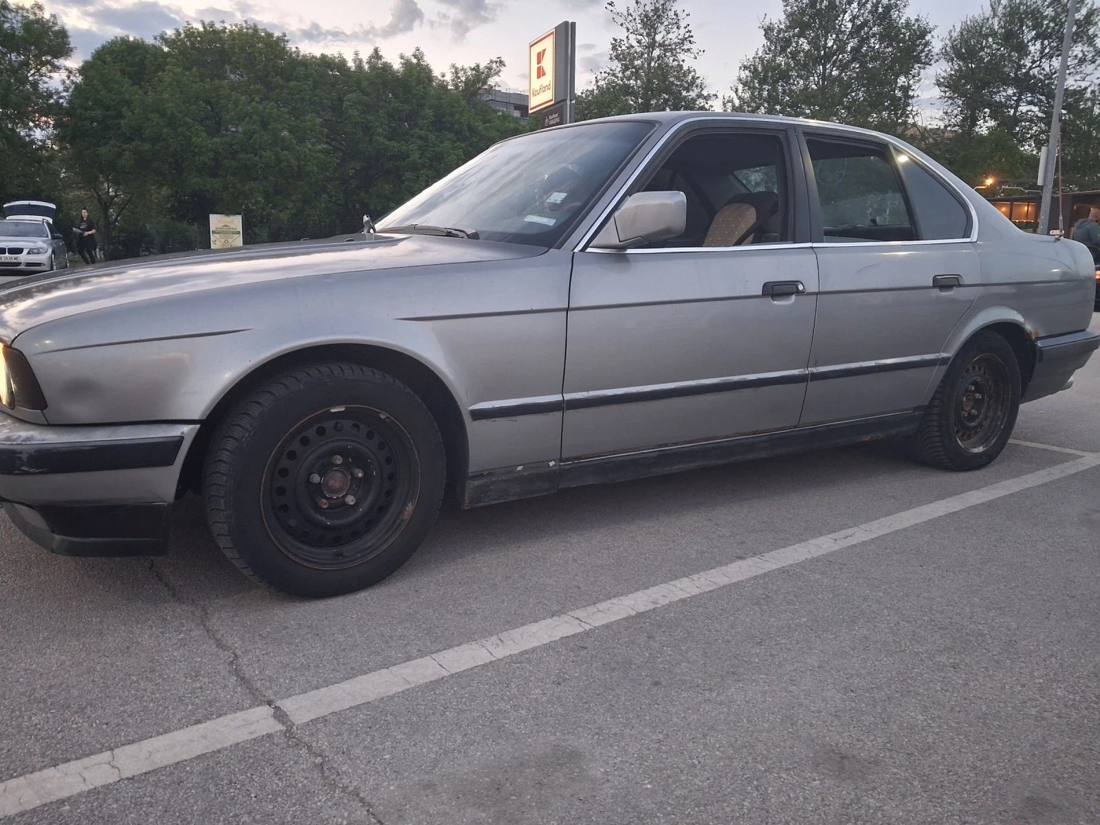 BMW 520, снимка 4 - Автомобили и джипове - 54806547