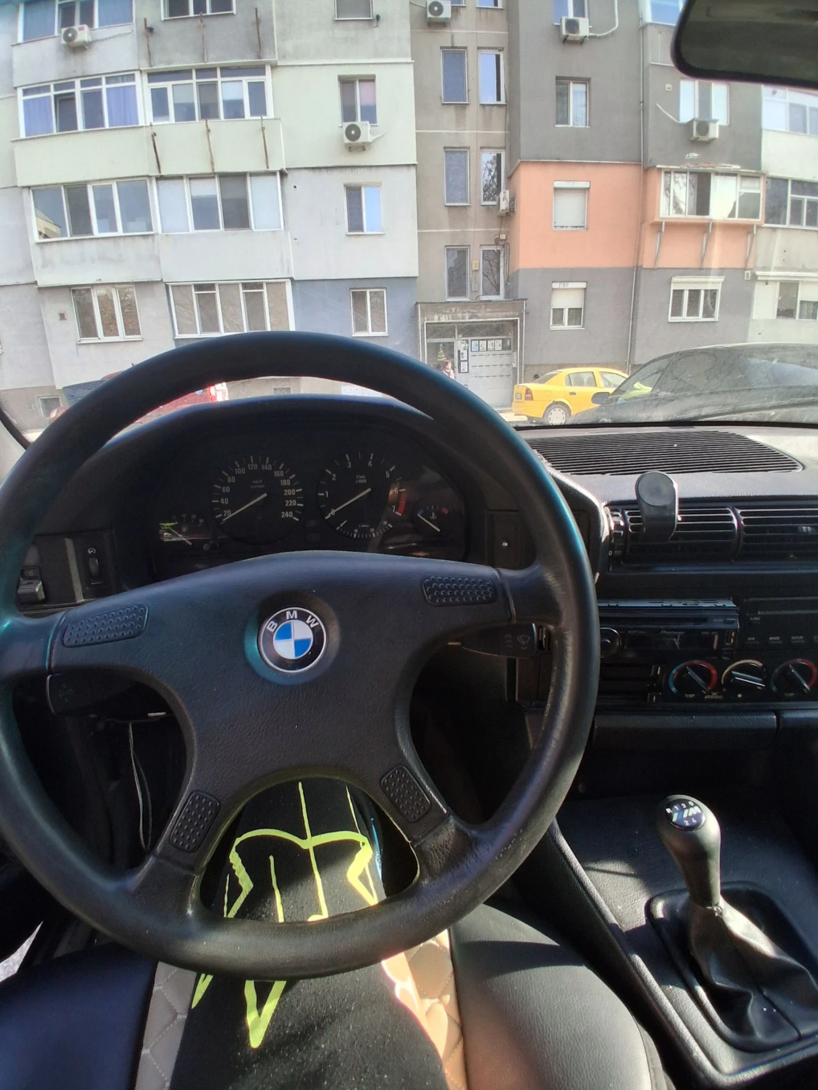 BMW 520, снимка 10 - Автомобили и джипове - 54806547