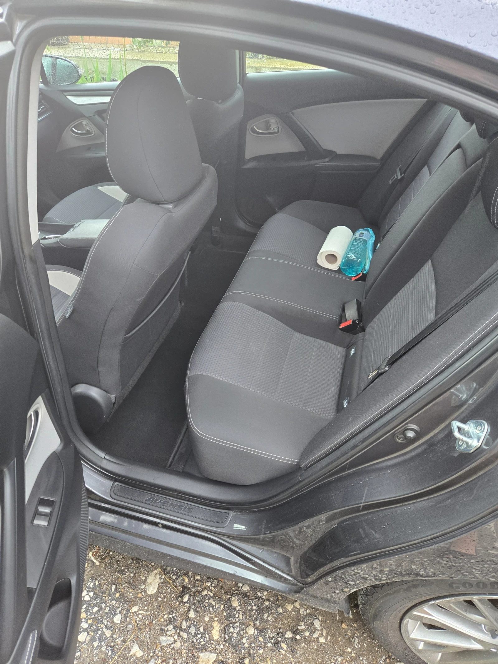 Toyota Avensis 145к.D4D, снимка 7 - Автомобили и джипове - 54944861