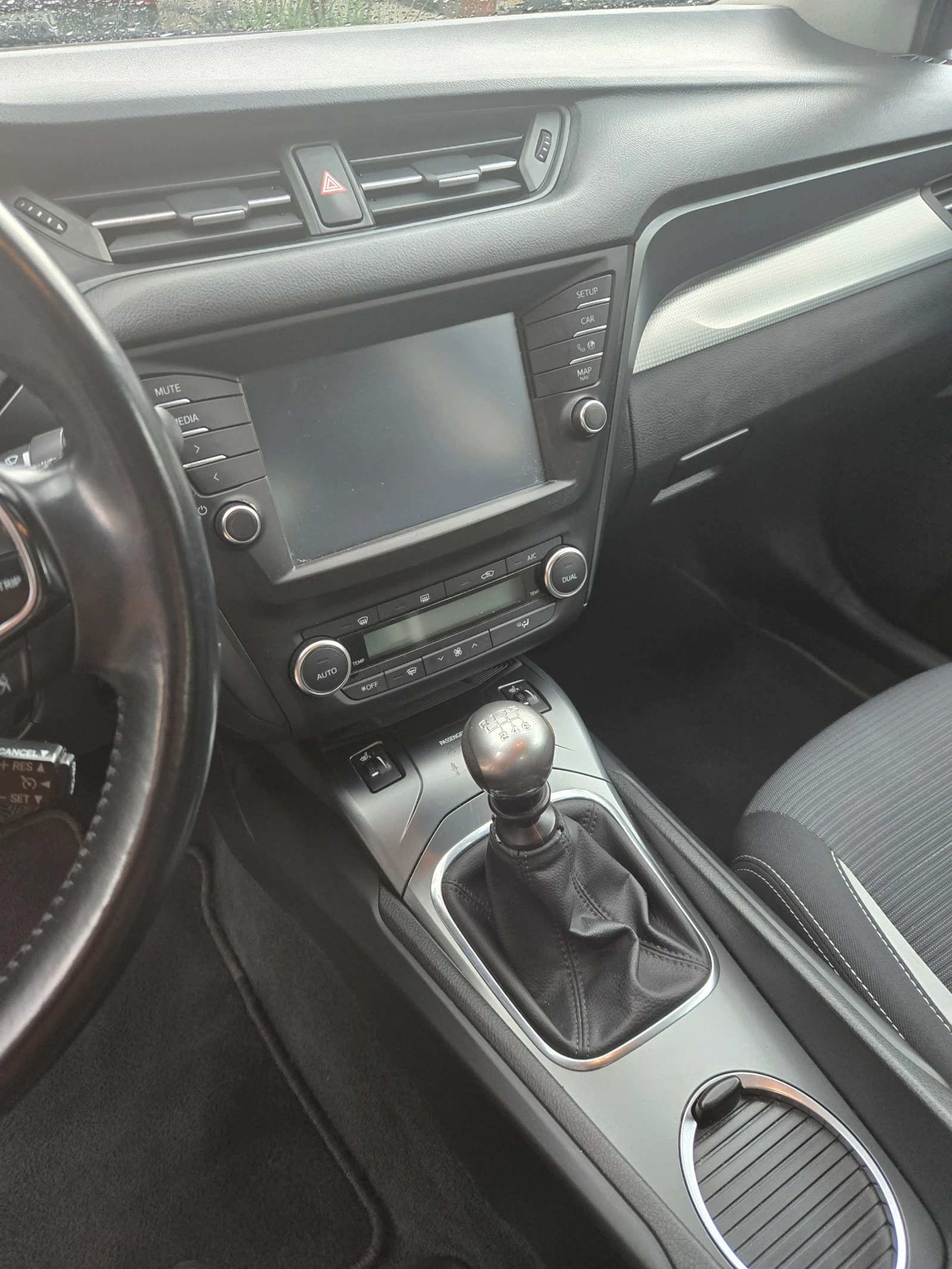 Toyota Avensis 145к.D4D, снимка 6 - Автомобили и джипове - 54944861