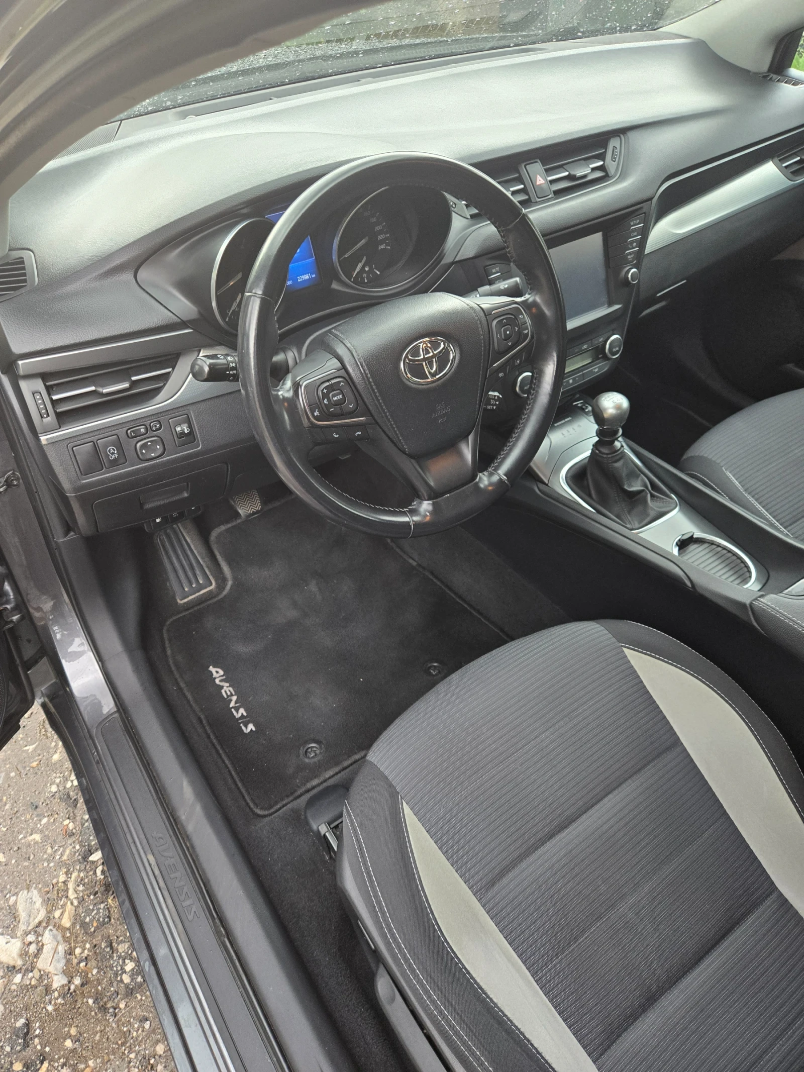Toyota Avensis 145к.D4D, снимка 4 - Автомобили и джипове - 54944861