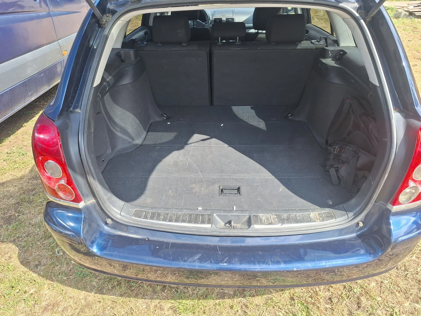 Toyota Avensis Facelieft, снимка 5 - Автомобили и джипове - 55159658