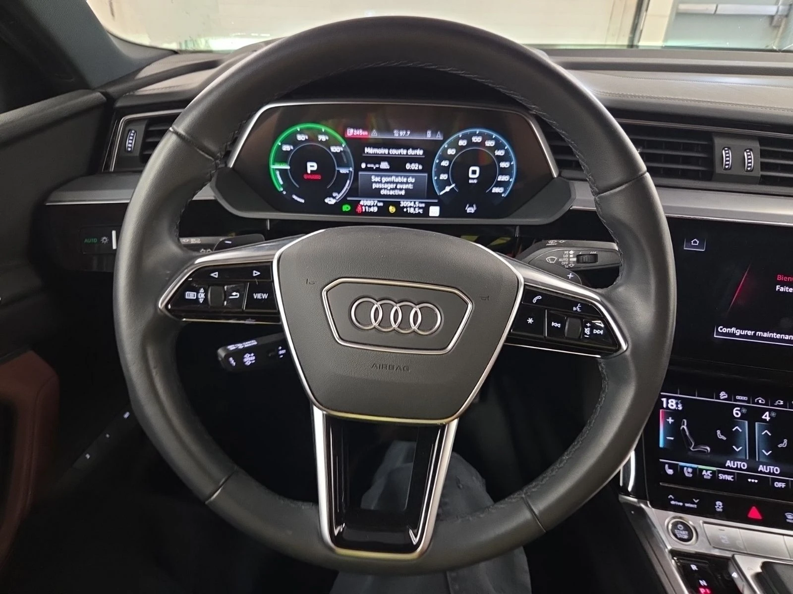 Audi E-Tron Sportback* Technik* B&O* Matrix* 360* HUD* Обдух, снимка 8 - Автомобили и джипове - 55271333