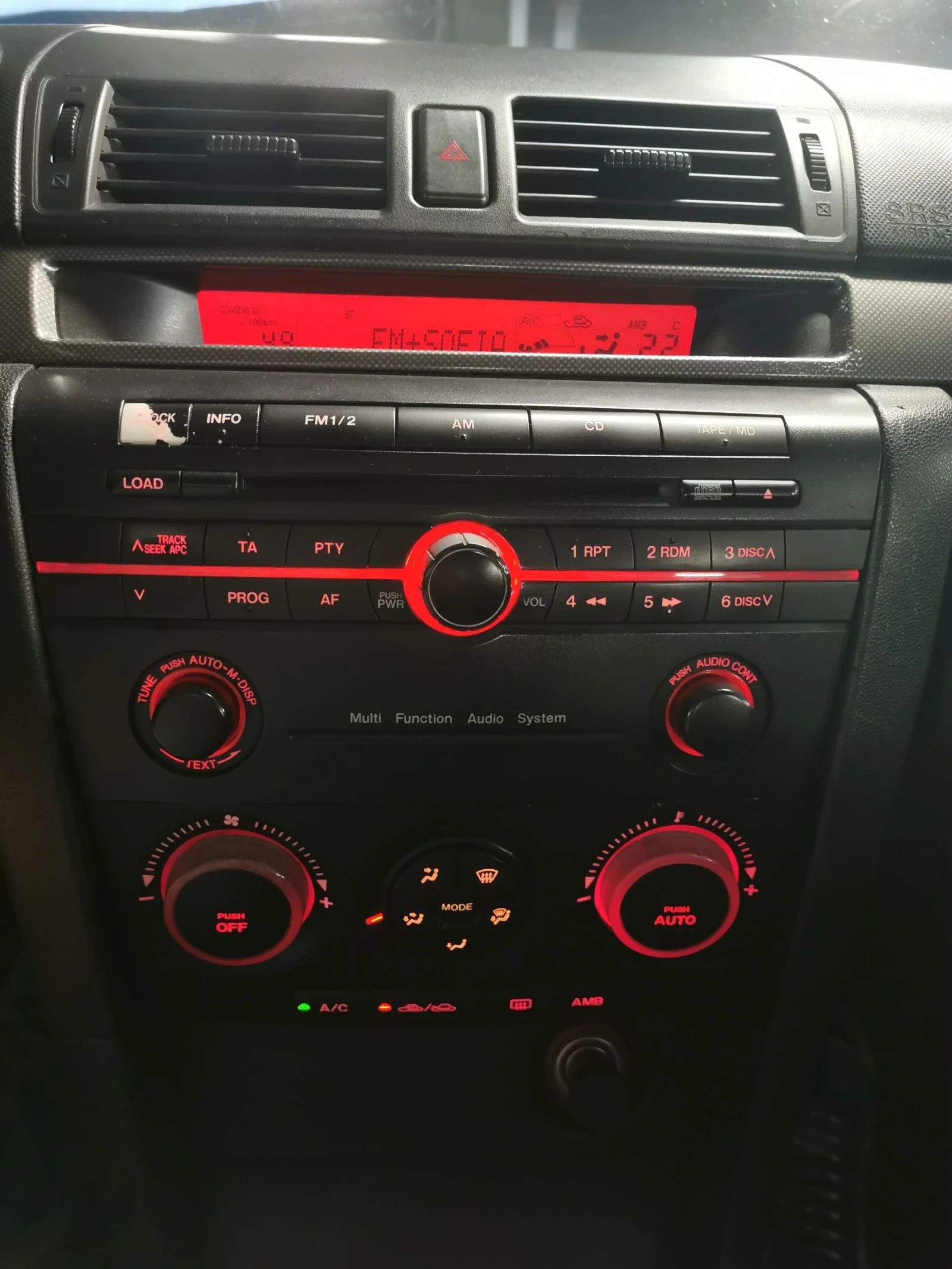 Mazda 3 HDI, снимка 7 - Автомобили и джипове - 55343975