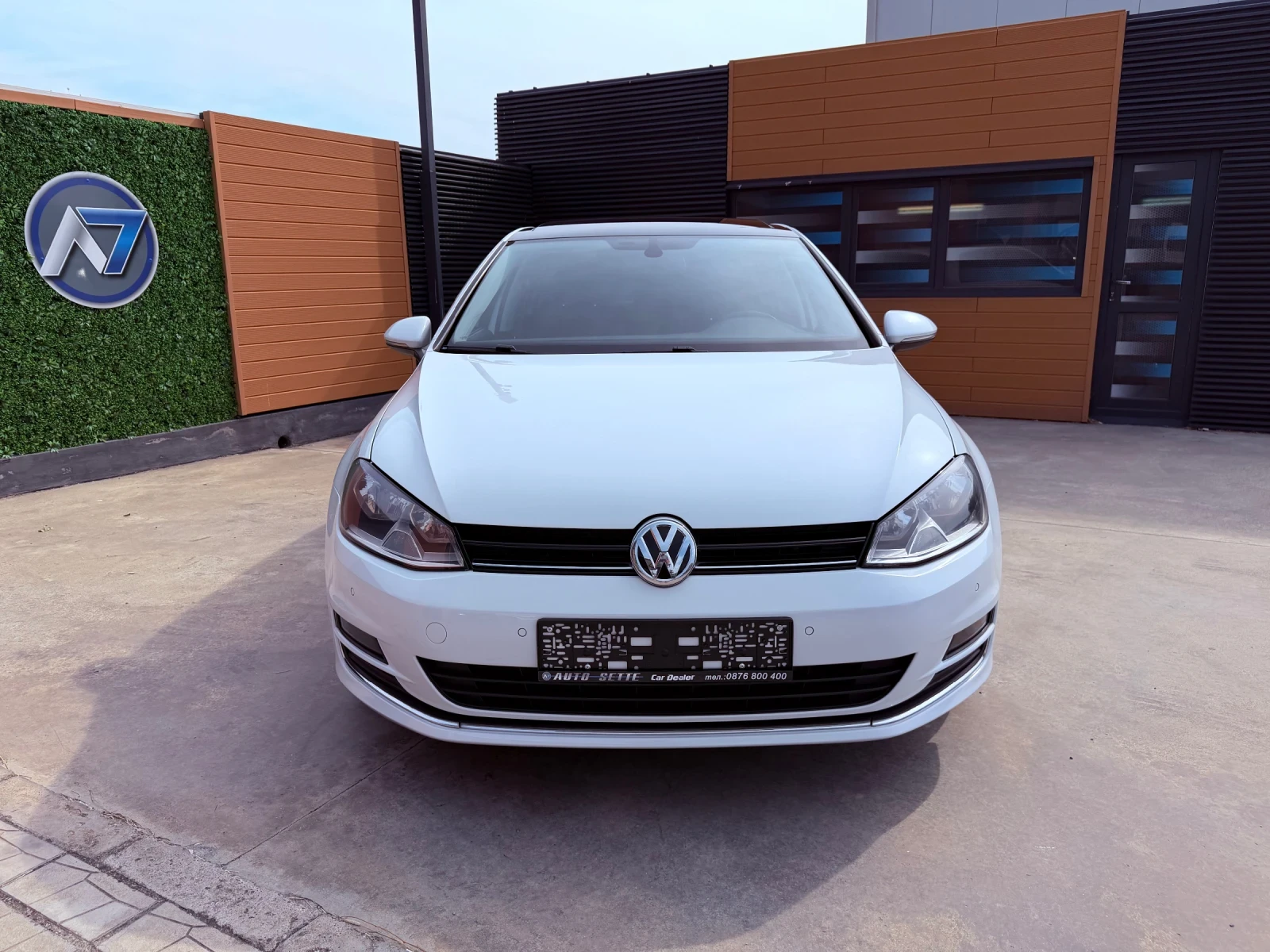 VW Golf 2.0TDI/4-motion/Keyless/Distronic/Navi/Панорама, снимка 2 - Автомобили и джипове - 55804944