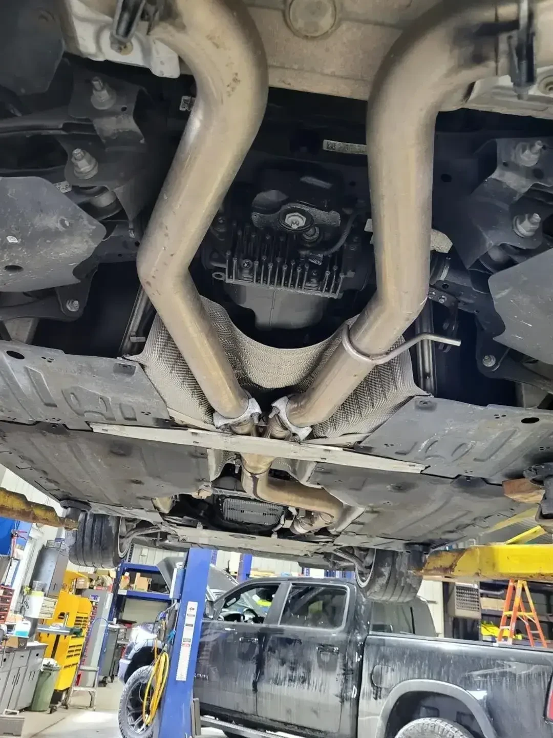 Toyota Supra GR* JBL* КОЖА* ПОДГРЕВ* КАМЕРА* , снимка 17 - Автомобили и джипове - 55907620