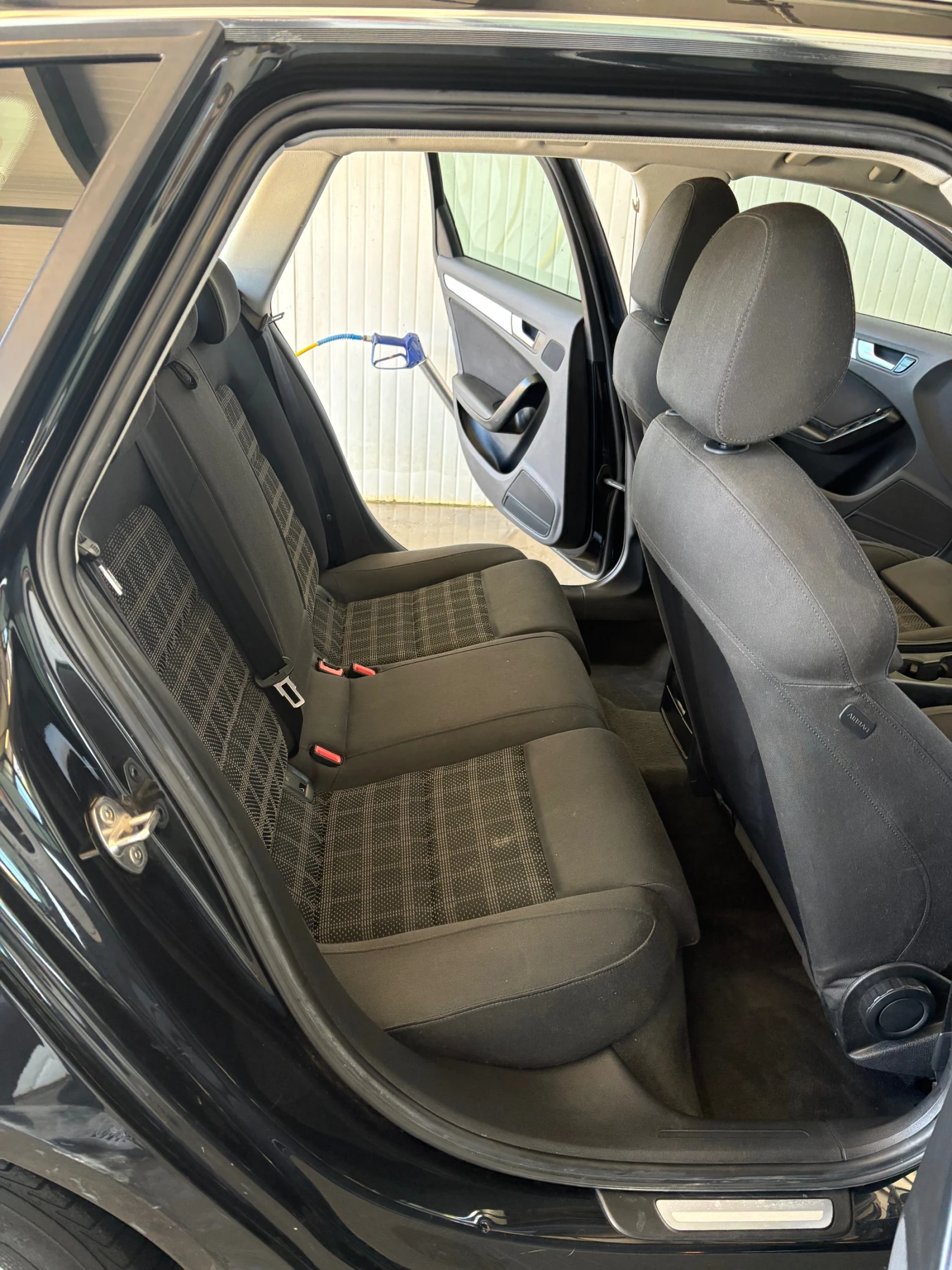 Audi A4, снимка 7 - Автомобили и джипове - 56363444