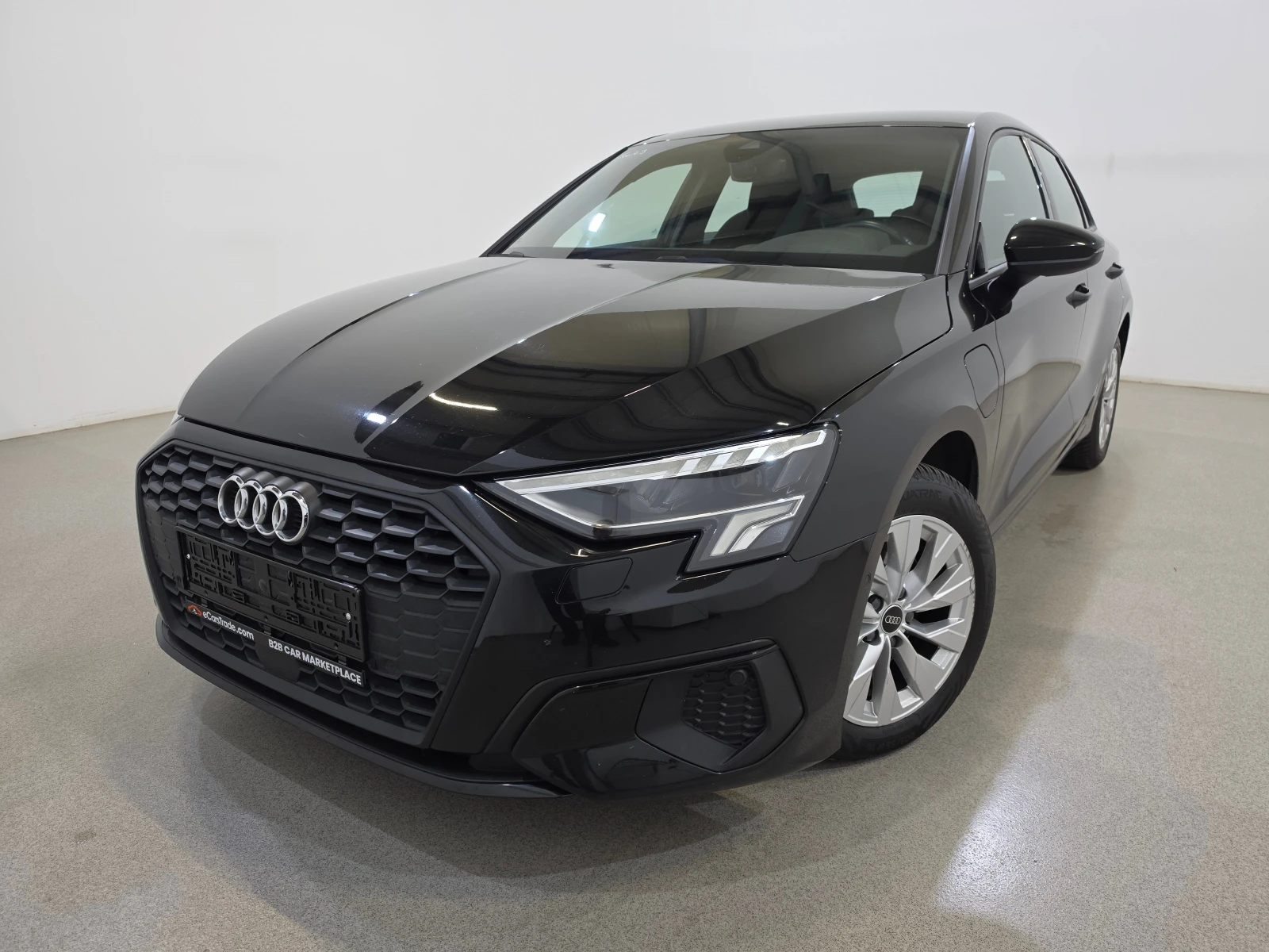 Audi A3 Sportback 40 TFSIe Plug-In Hybrid Navi Leather CAM | Mobile.bg � ����������� 1