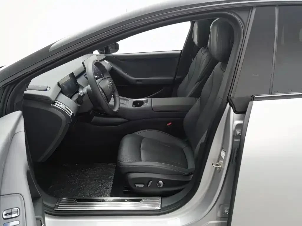 Xpeng P7, снимка 7 - Автомобили и джипове - 56688701
