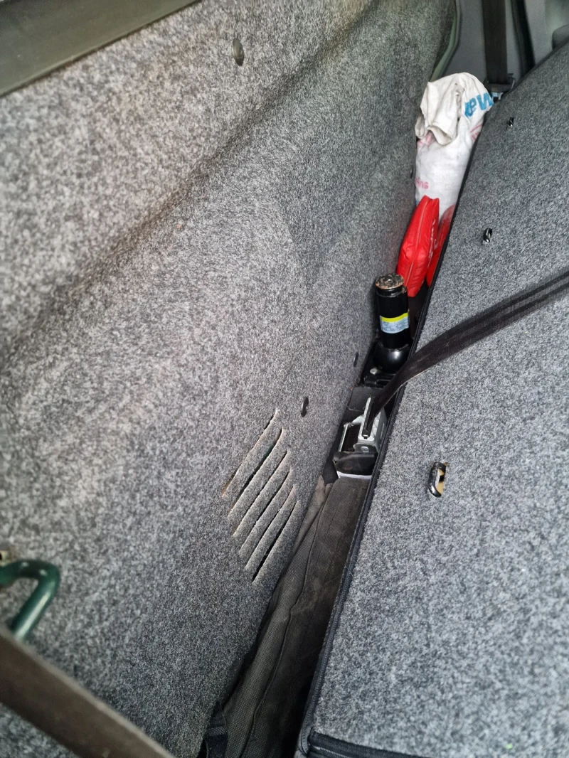 VW Amarok 2.0TDI 180к.с. Hardtop, снимка 9 - Автомобили и джипове - 51541292