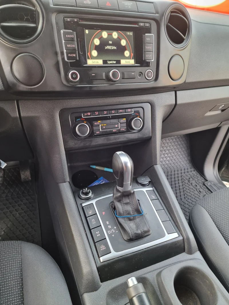 VW Amarok 2.0TDI 180к.с. Hardtop, снимка 10 - Автомобили и джипове - 51541292