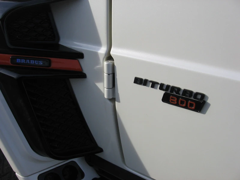 Mercedes-Benz G 63 AMG BRABUS PAKET 2024, снимка 8 - Автомобили и джипове - 51888701