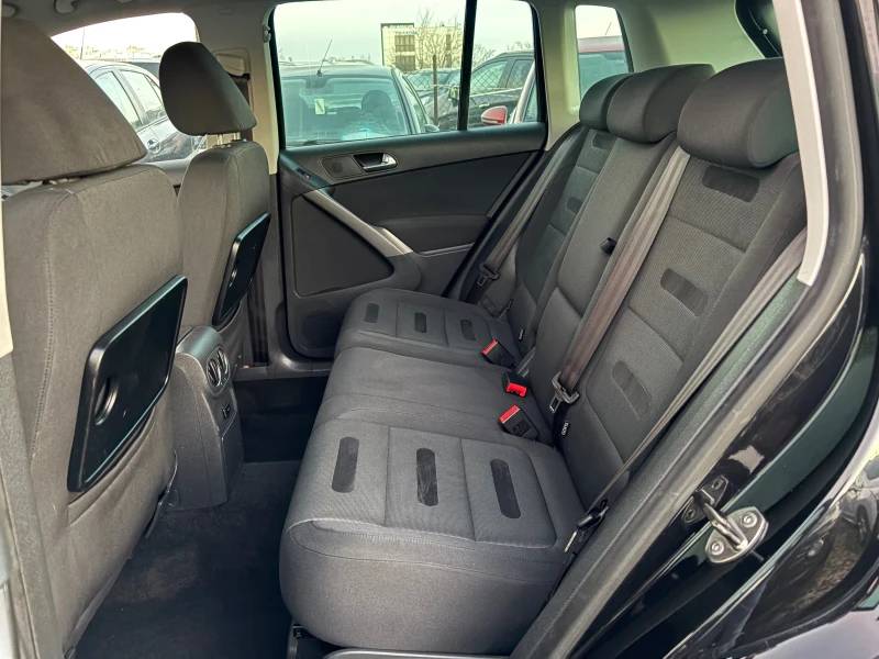 VW Tiguan 2.0 TDI 4x4 , снимка 13 - Автомобили и джипове - 52807062
