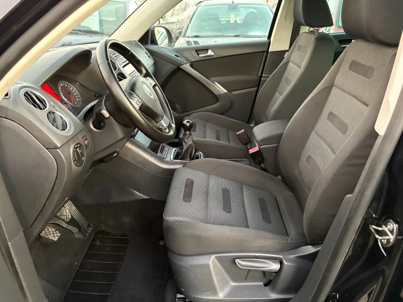 VW Tiguan 2.0 TDI 4x4 , снимка 6 - Автомобили и джипове - 52807062