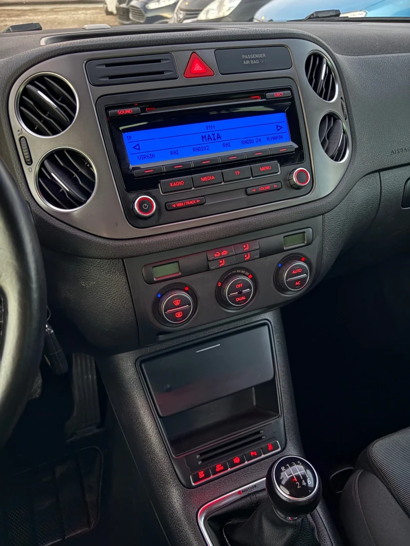 VW Tiguan 2.0 TDI 4x4 , снимка 12 - Автомобили и джипове - 52807062