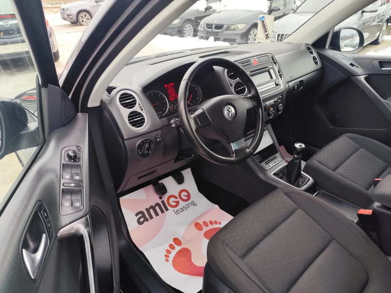 VW Tiguan 2.0 дизел 4х4, снимка 11 - Автомобили и джипове - 53122676