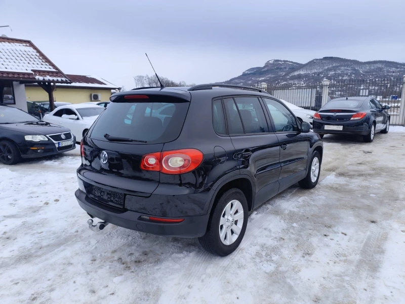 VW Tiguan 2.0 дизел 4х4, снимка 5 - Автомобили и джипове - 53122676