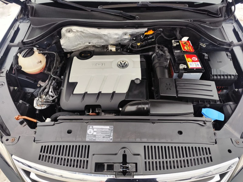 VW Tiguan 2.0 дизел 4х4, снимка 15 - Автомобили и джипове - 53122676
