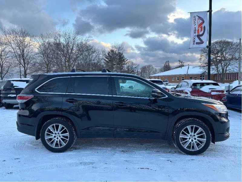Toyota Highlander XLE AWD * * ЕДИН СОБСТВЕНИК * * БЕЗ ИНЦИДЕНТИ * * , снимка 4 - Автомобили и джипове - 53235813