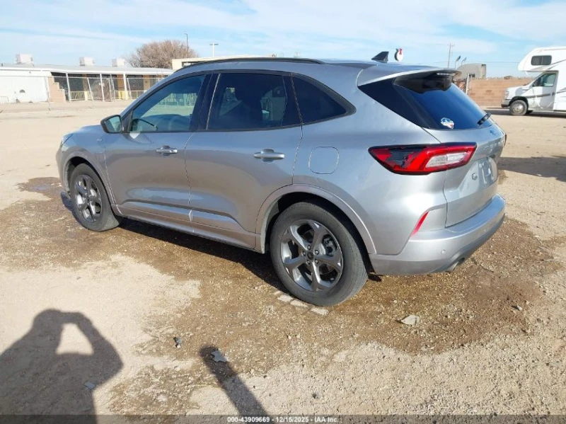 Ford Escape ST-Line * КРАЙНА ЦЕНА* CARFAX, снимка 2 - Автомобили и джипове - 53382387