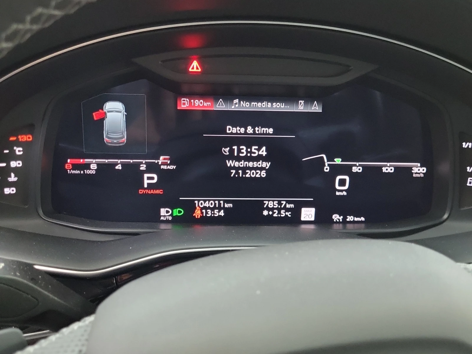 Audi SQ7  - изображение 7