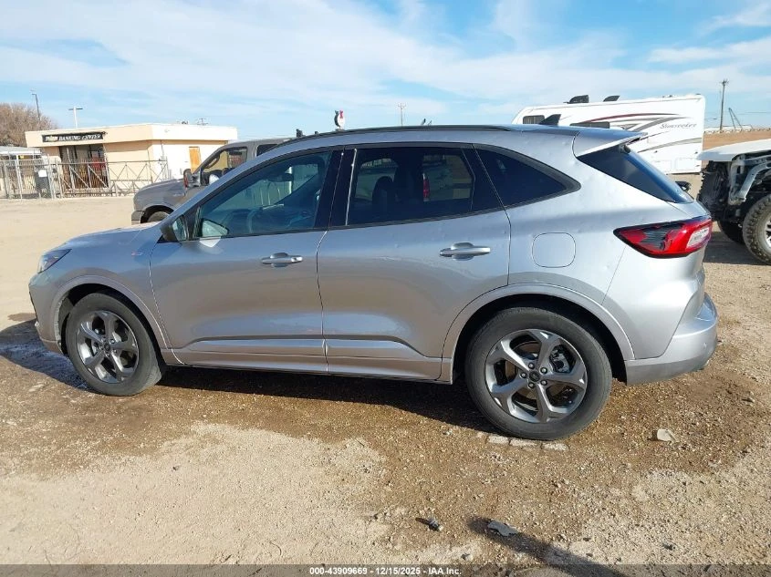 Ford Escape ST-Line * ������ ����* CARFAX | Mobile.bg � ����������� 13