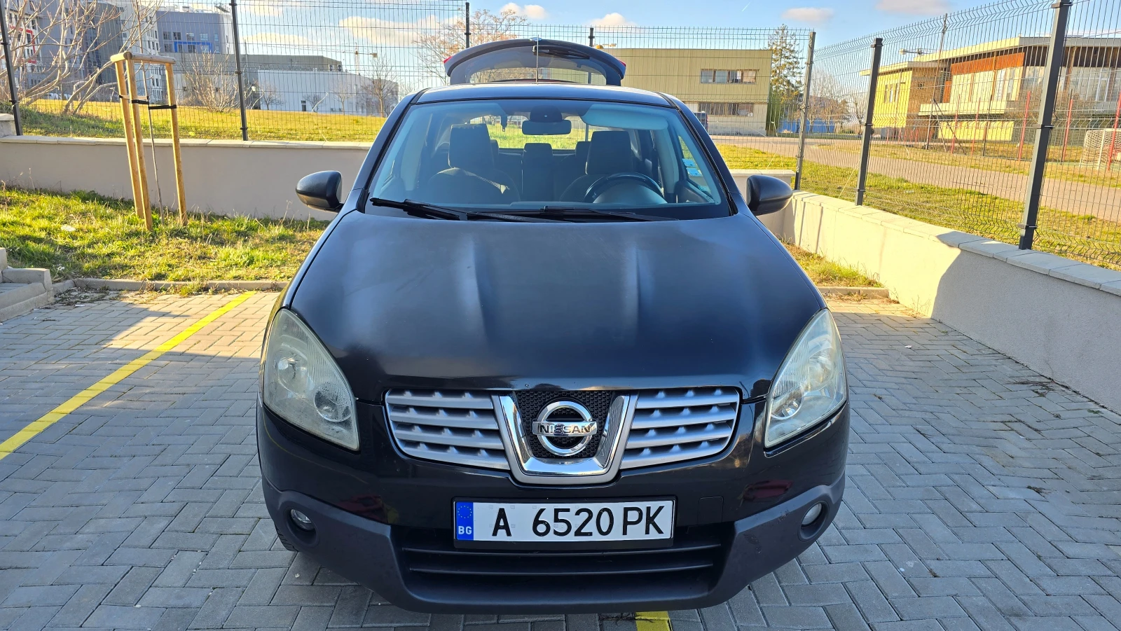 Nissan Qashqai, снимка 2 - Автомобили и джипове - 53788598