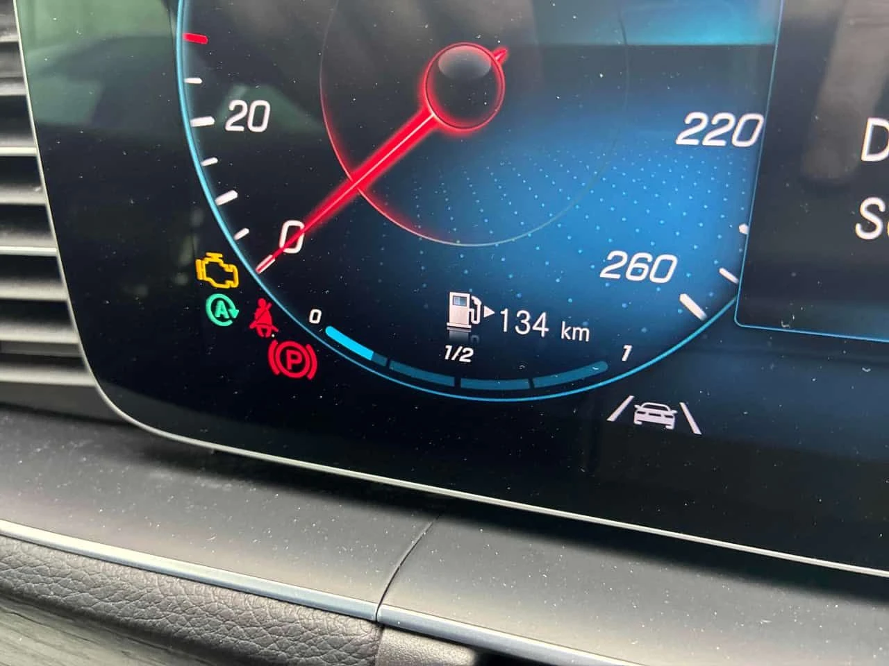 Mercedes-Benz GLE 450  CARFAX /360 / DISTRONIC / BURMESTER/PANO , снимка 13 - Автомобили и джипове - 53824743