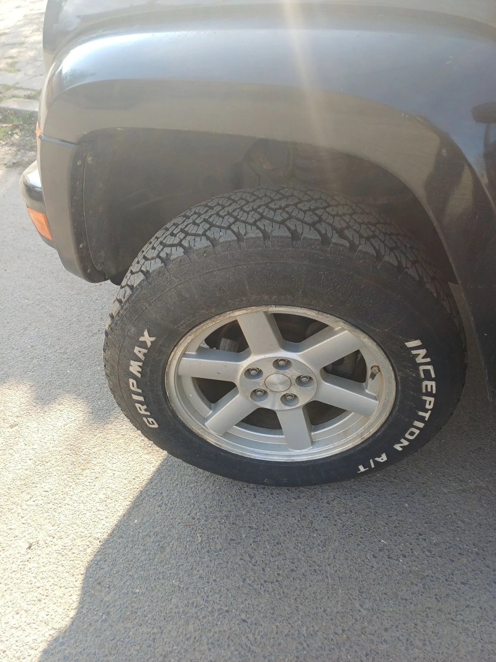 Jeep Cherokee Хечбек, снимка 4 - Автомобили и джипове - 53847405