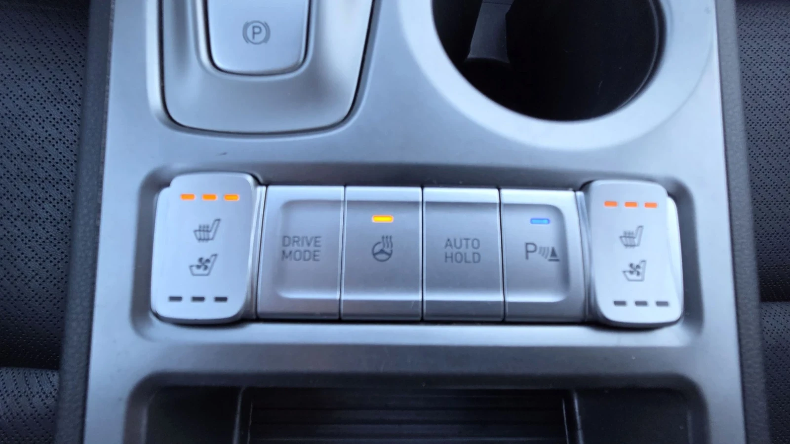 Hyundai Kona 64KWh/Premium/SOH100, снимка 13 - Автомобили и джипове - 54349000