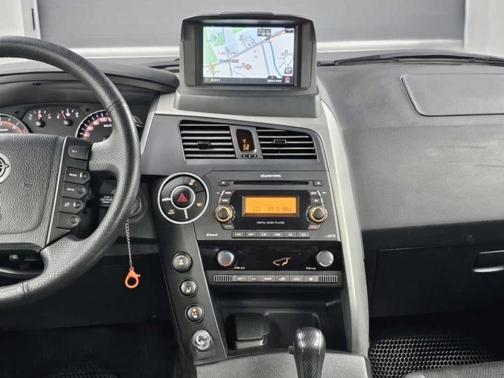 SsangYong Korando Sports  �������� �������� �������� ������, ����� � ������ | Mobile.bg � ����������� 12
