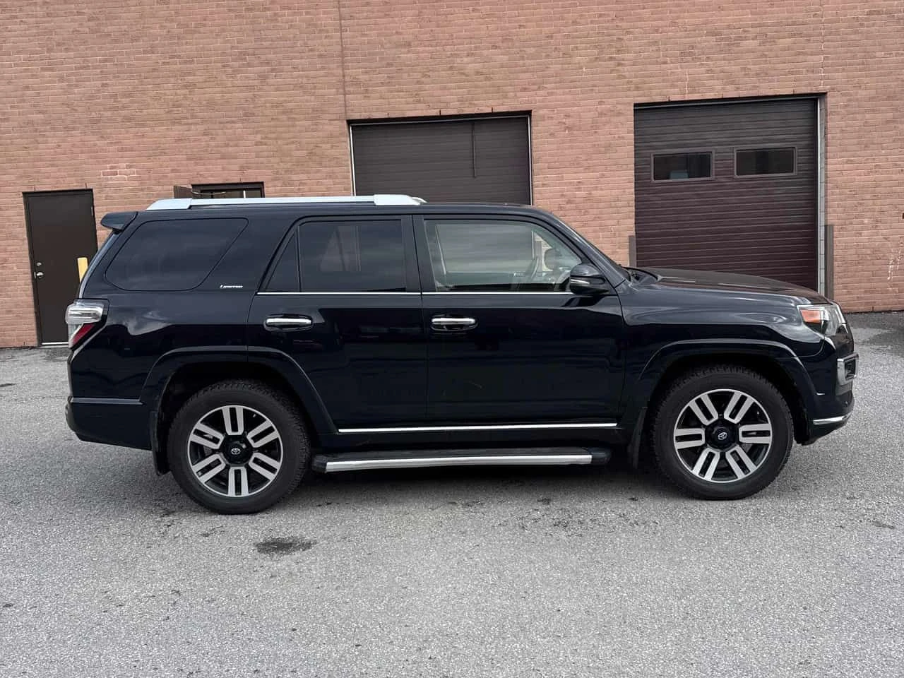 Toyota 4runner SR5/CARFAX/ФИНАНСИРАНЕ, снимка 4 - Автомобили и джипове - 54712677