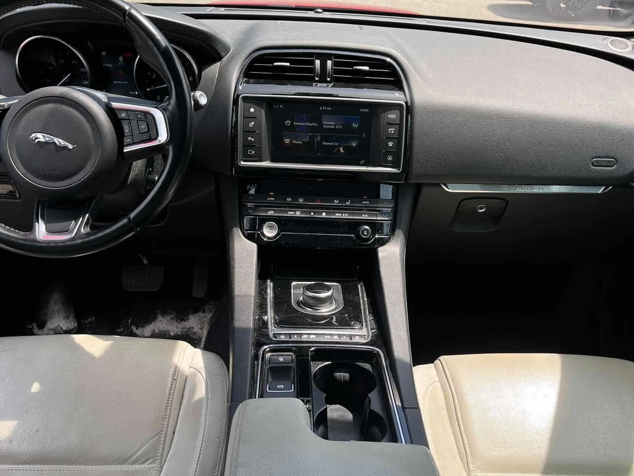 Jaguar F-PACE Prestige/ПАНОРАМА/+ ГУМИ/CARFAX/ФИНАНСИРАНЕ, снимка 9 - Автомобили и джипове - 54769894
