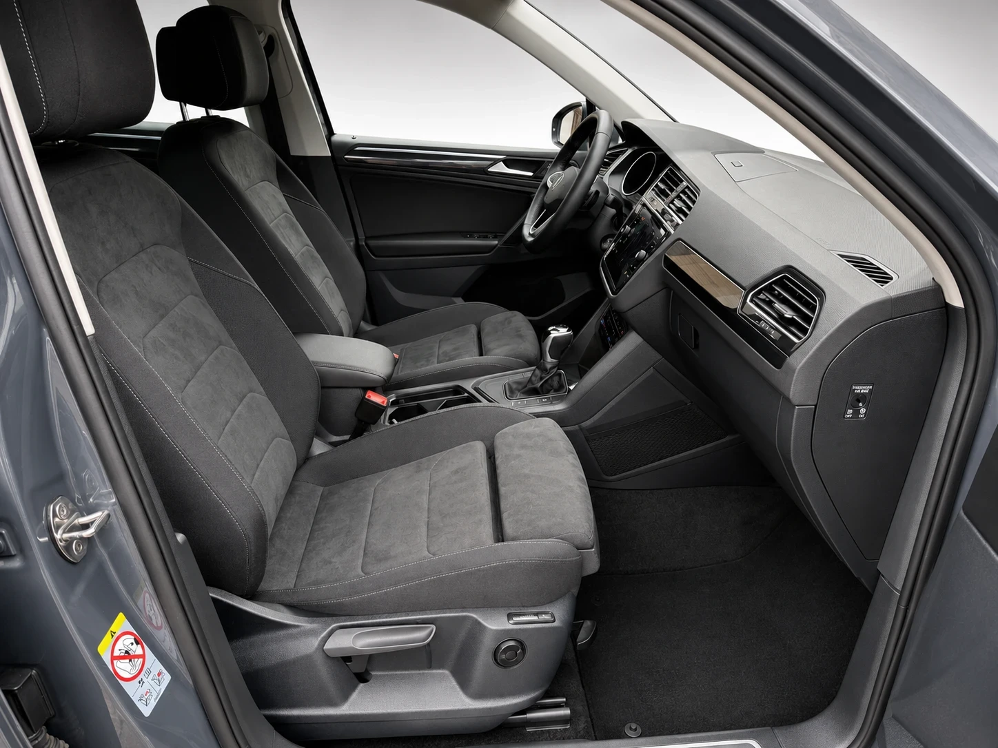 VW Tiguan 2.0TDI DSG   150 к.с. 23.12.2021 г. 97 509 км, снимка 7 - Автомобили и джипове - 55713322