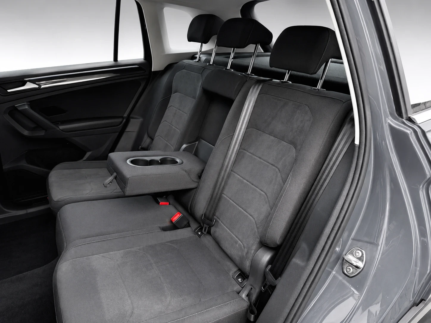 VW Tiguan 2.0TDI DSG   150 к.с. 23.12.2021 г. 97 509 км, снимка 12 - Автомобили и джипове - 55713322