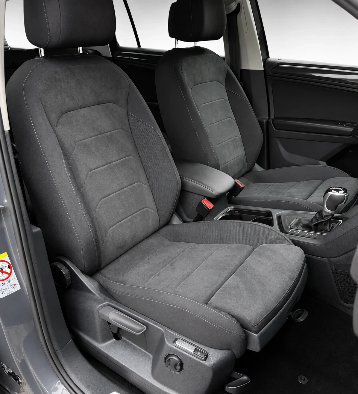 VW Tiguan 2.0TDI DSG   150 к.с. 23.12.2021 г. 97 509 км, снимка 11 - Автомобили и джипове - 55713322