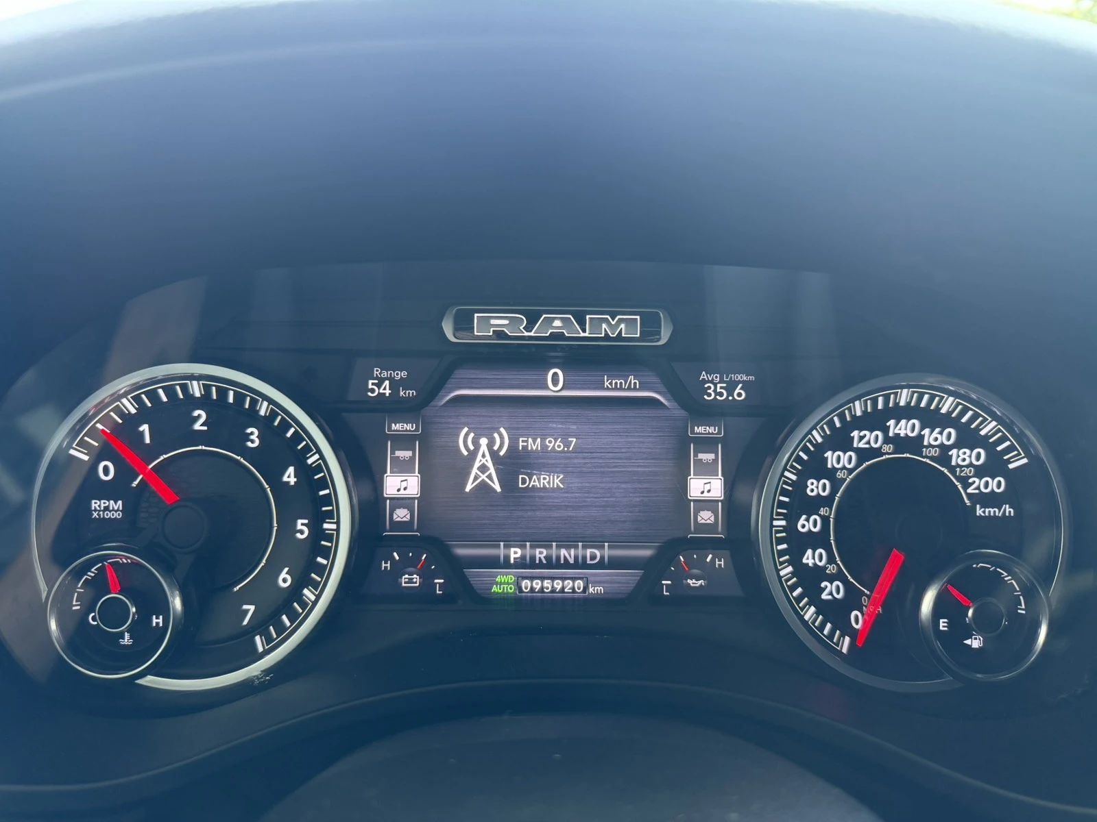 Dodge RAM 1500 5.7HEMI BIG HORN, снимка 13 - Автомобили и джипове - 55643060