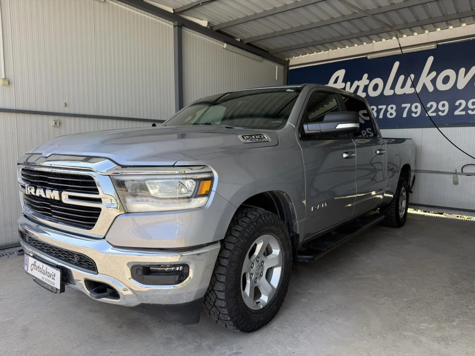 Dodge RAM 1500 5.7HEMI BIG HORN, снимка 3 - Автомобили и джипове - 55643060