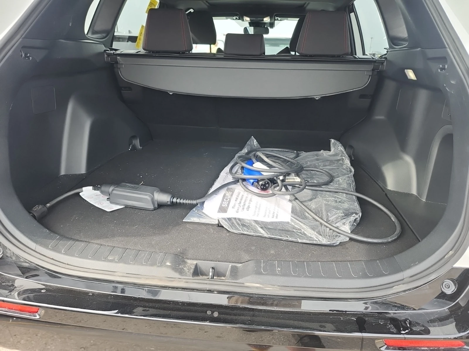 Toyota Rav4 PLUG-IN HYBRID * SE * AWD * 2 КЛЮЧА * БЕЗ ИНЦИДЕНТ, снимка 12 - Автомобили и джипове - 55867951