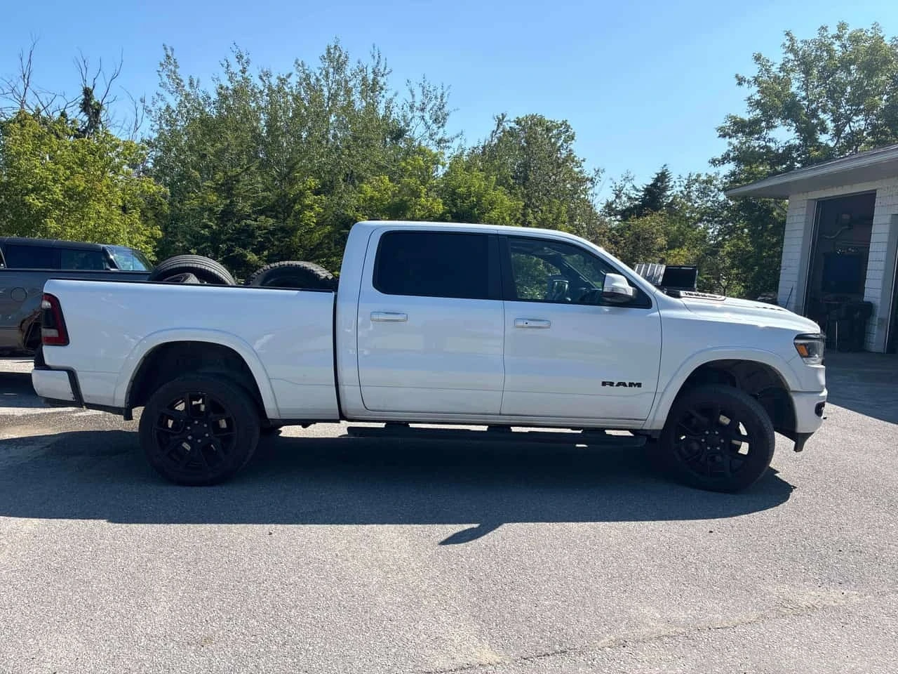 Dodge RAM 1500 * Laramie * CARFAX * ��� ������������ ������ | Mobile.bg � ����������� 3