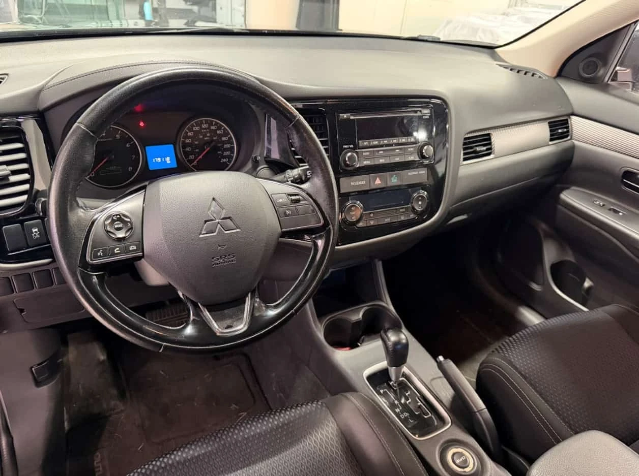 Mitsubishi Outlander * ES * CARFAX * ����� �� ����������� | Mobile.bg � ����������� 5