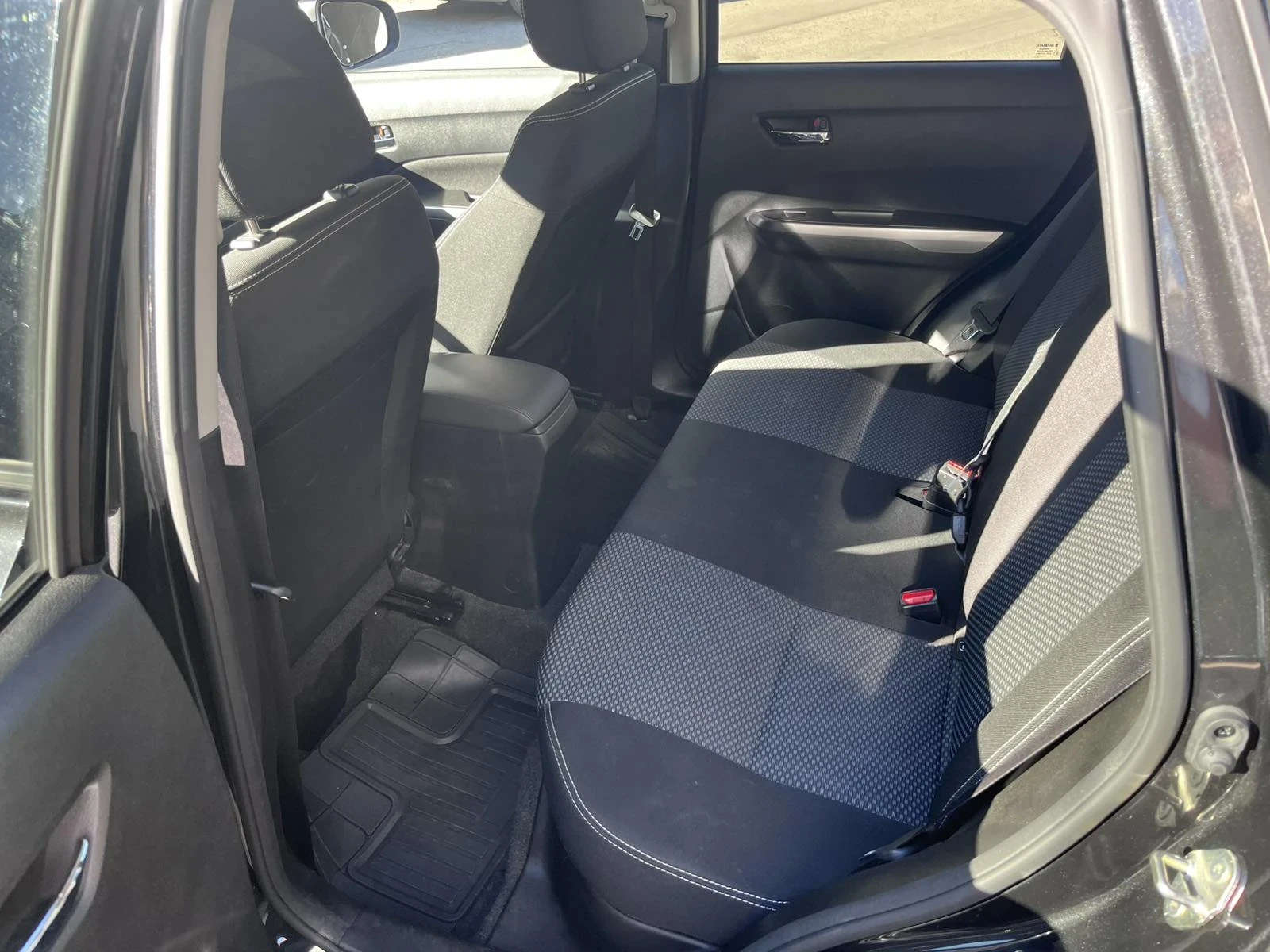 Suzuki Vitara, снимка 13 - Автомобили и джипове - 56465641